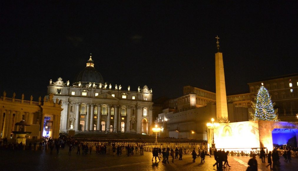 Place St-Pierre à Rome / ©Pixabay