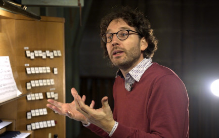 Vincent Thévenaz, organiste de la cathédrale de Genève / © Max Idje