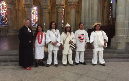 Une délégation d&#039;Indiens Kogis visitent la Cathédrale de Lausanne. / ©Laurence Villoz