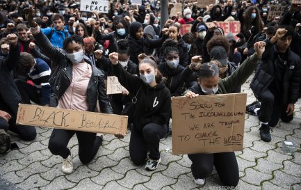 Manifestation Black Lives Matter à Lausanne, le 13 juin 2020 / Keystone/Jean-Christophe Bott